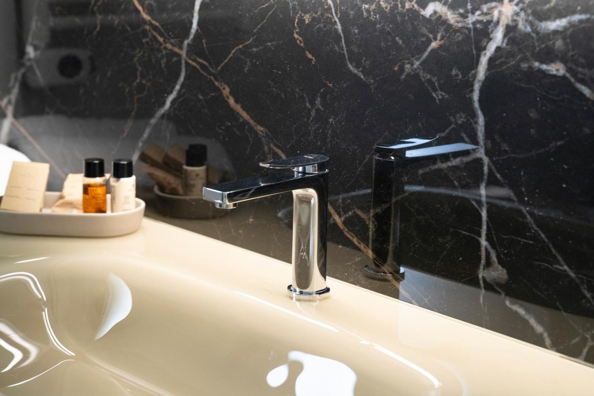 Pietra Viva Suite E Relax Veglie Exterior foto